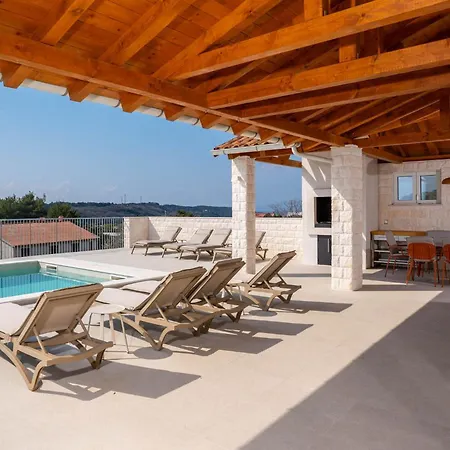 New! Rabella - Luxury Oasis, Island Rab Villa